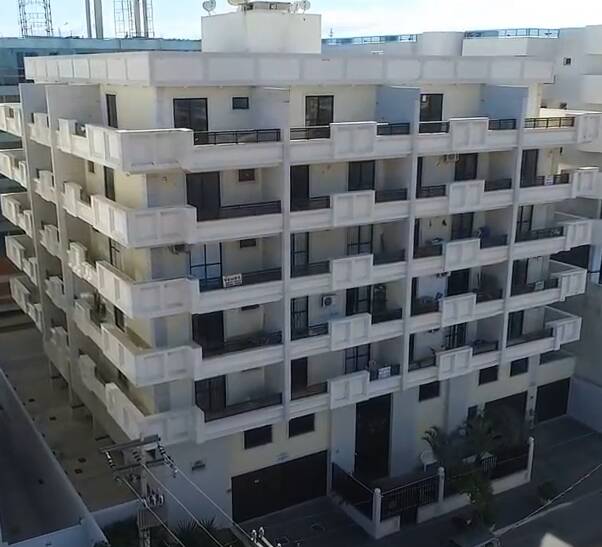 #1737 - Apartamento para Venda em Cabo Frio - RJ