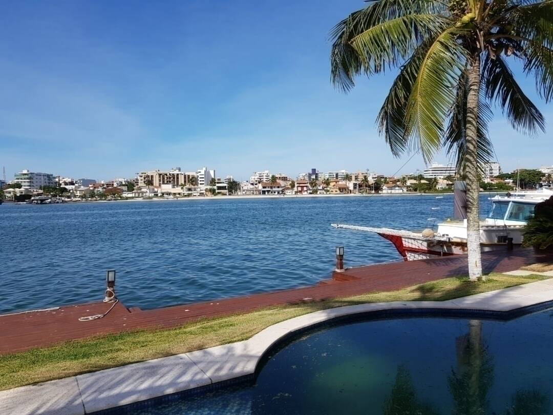 #1747 - Casa para Venda em Cabo Frio - RJ