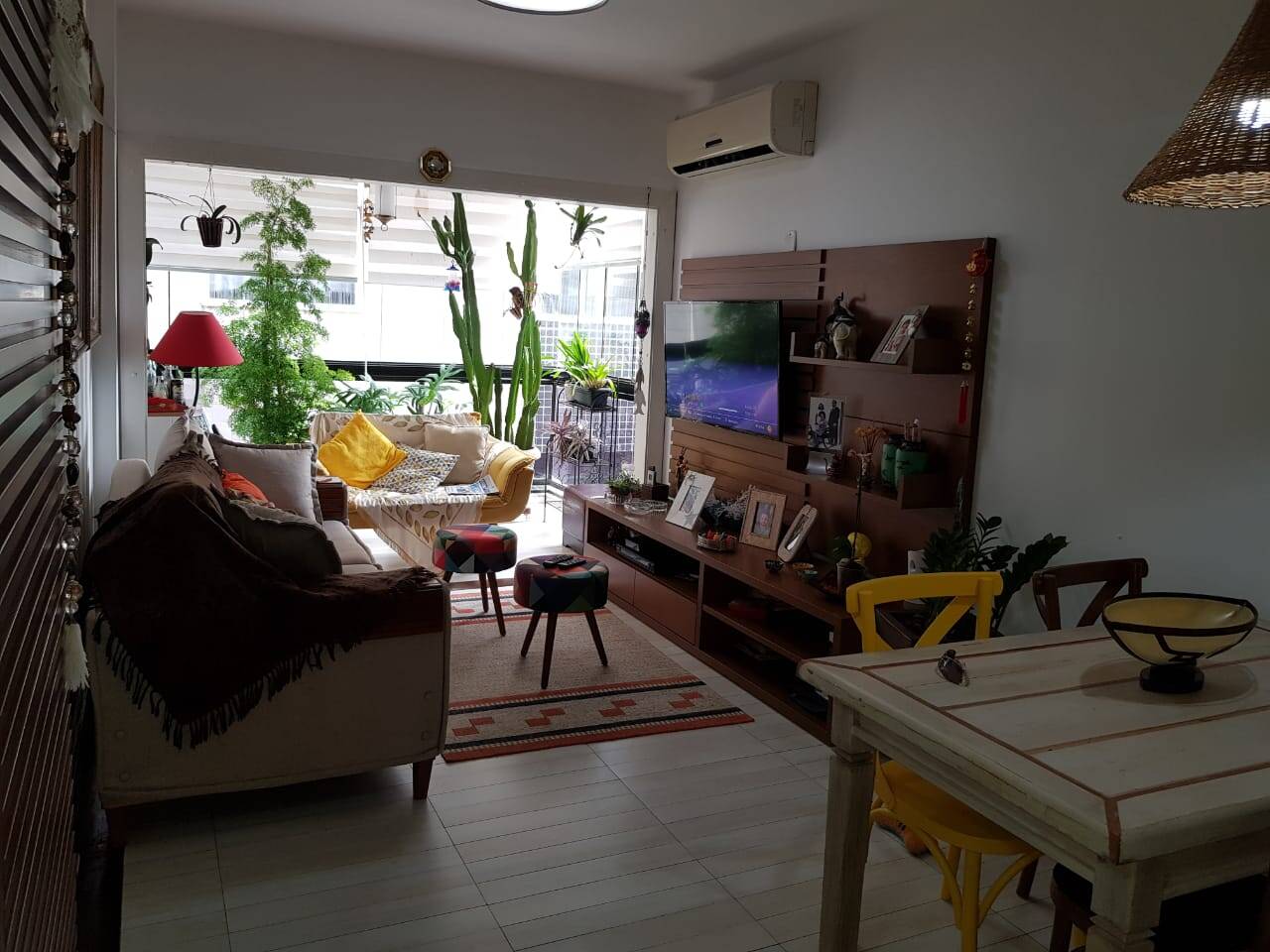 #1893 - Apartamento para Venda em Cabo Frio - RJ