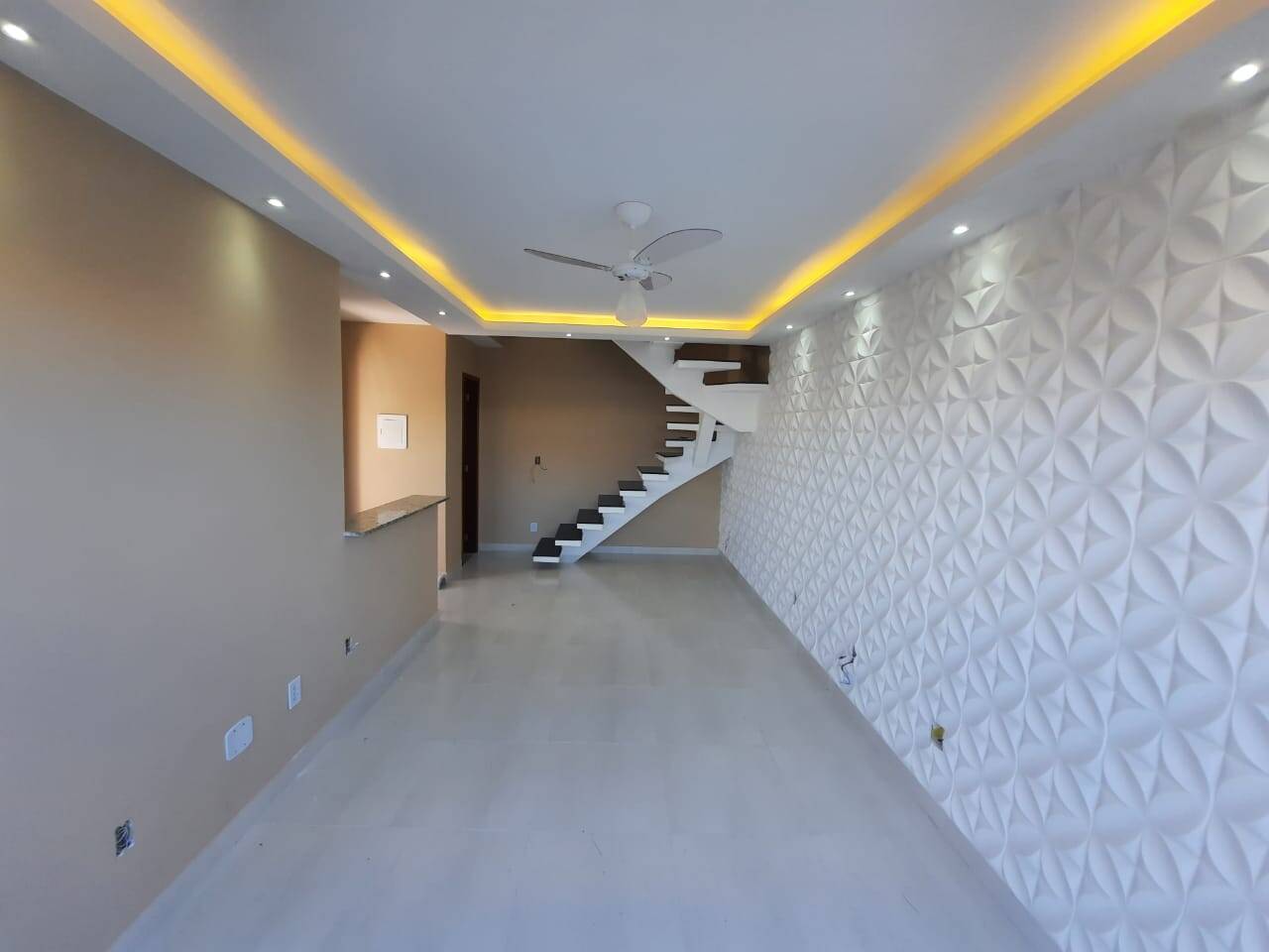 #2710 - Casa para Venda em Cabo Frio - RJ