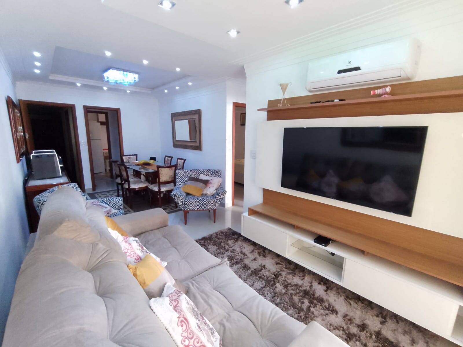 #1000 - Apartamento para Venda em Cabo Frio - RJ