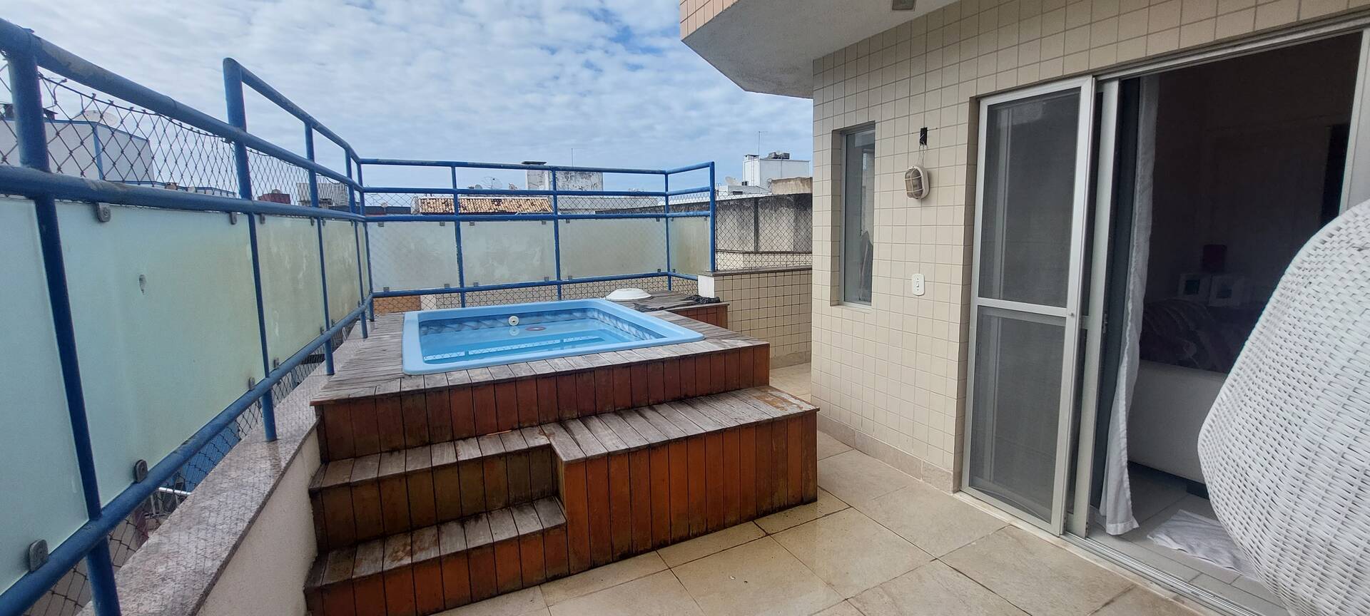 #7053 - Cobertura para Venda em Cabo Frio - RJ