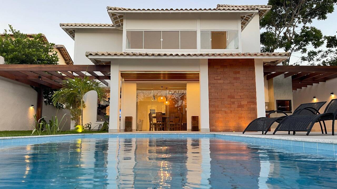 #9040-S - Casa em condomínio para Venda em Cabo Frio - RJ