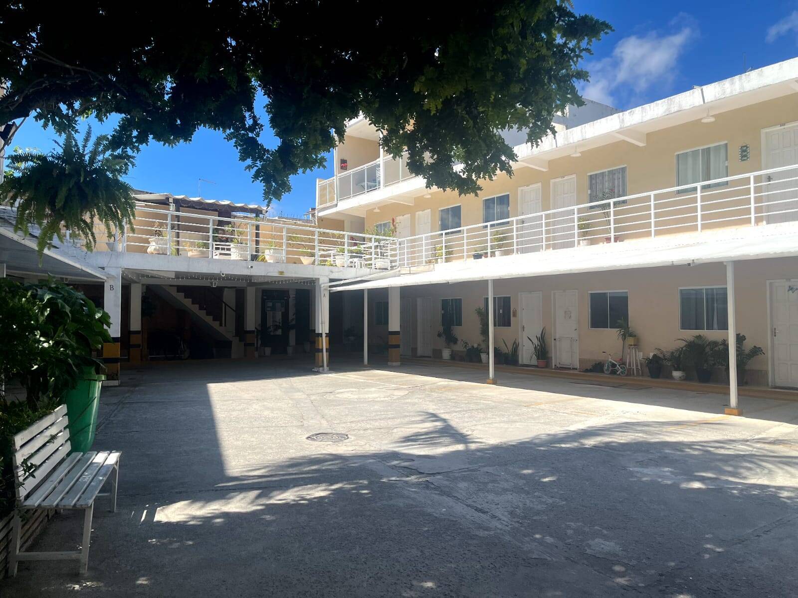 #2048 - Apartamento para Venda em Cabo Frio - RJ