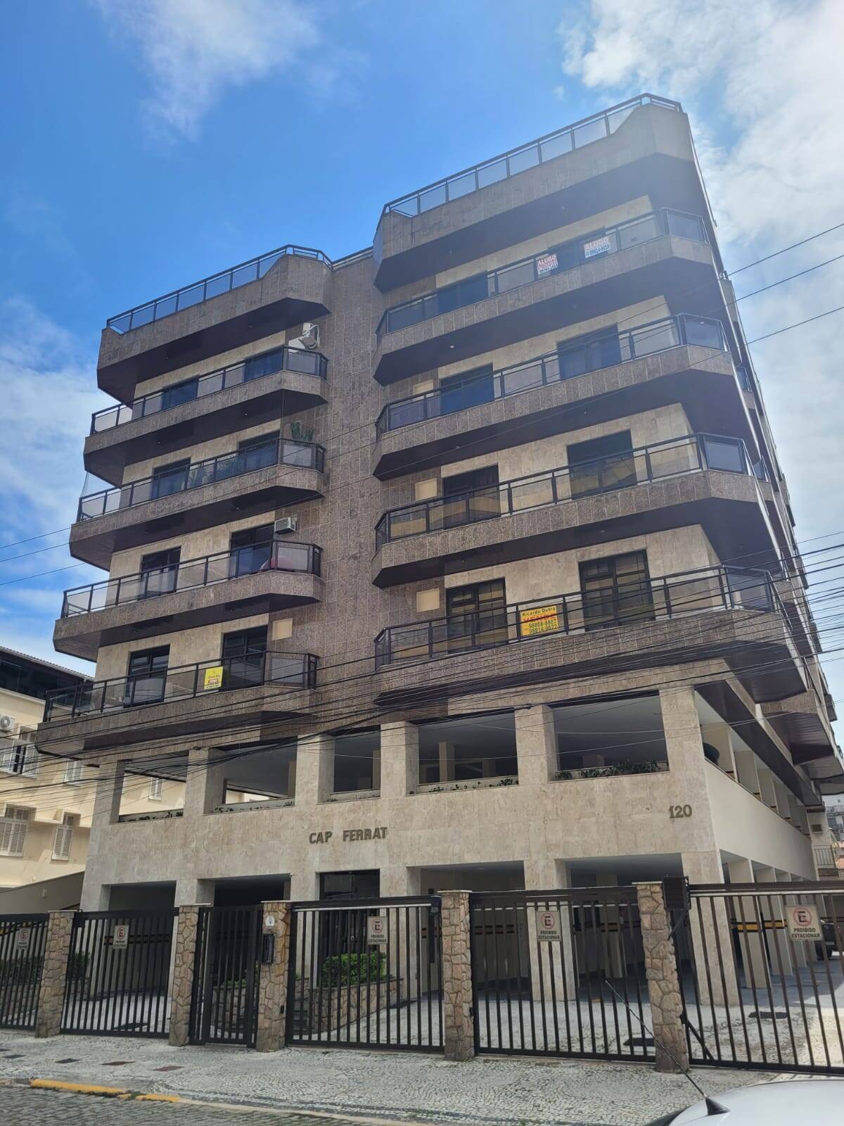 #1328 - Apartamento para Venda em Cabo Frio - RJ