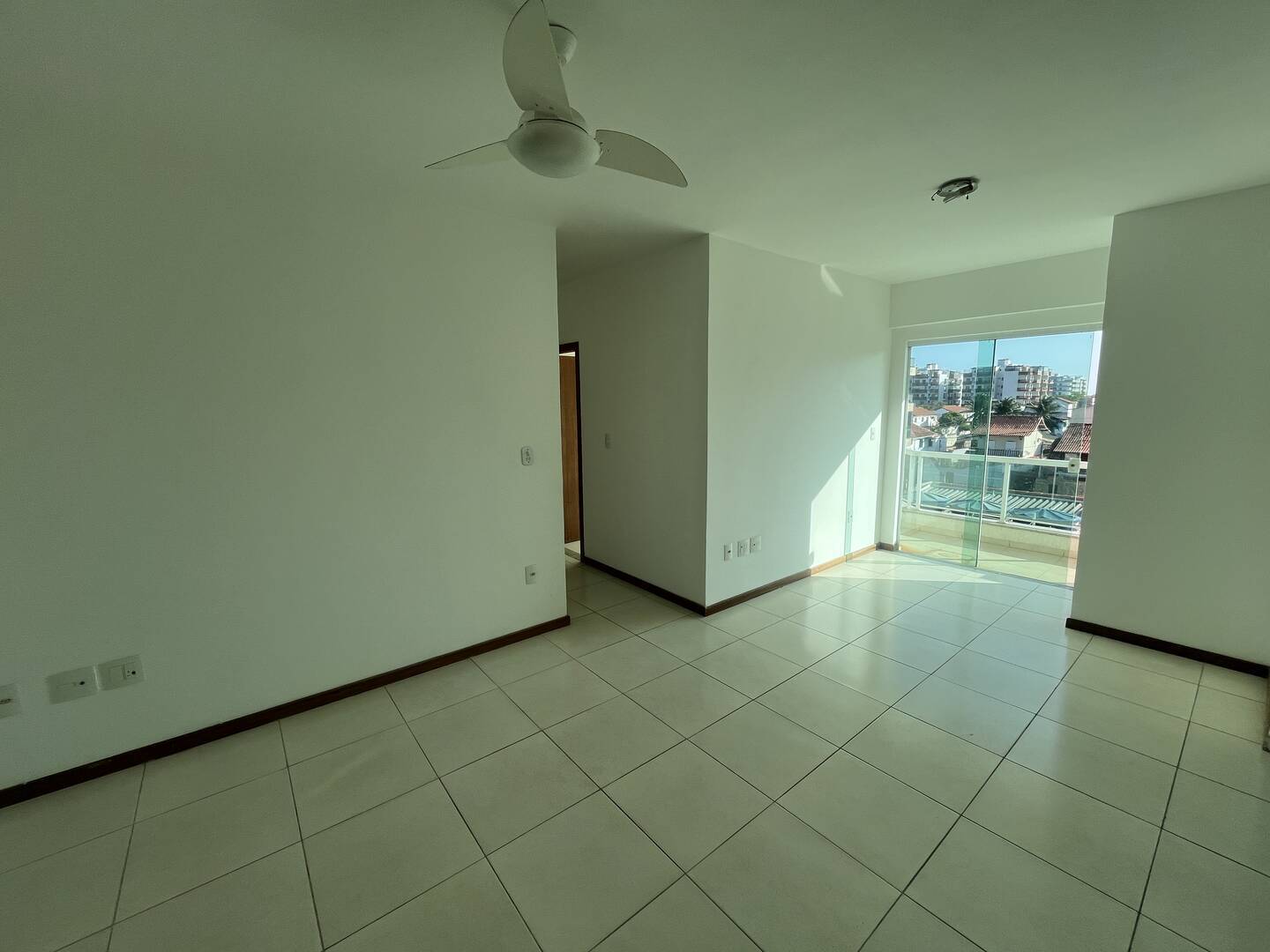 #2968 - Apartamento para Venda em Cabo Frio - RJ