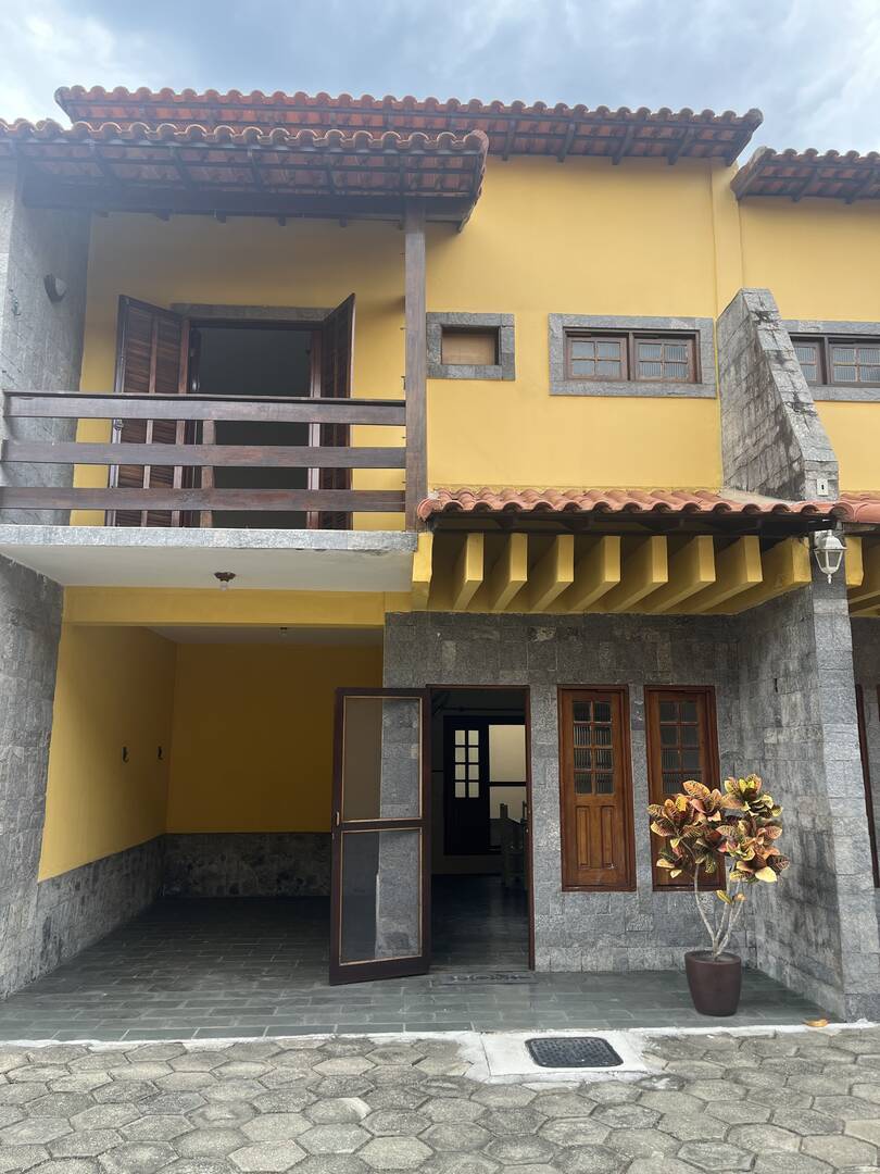 #7106 - Casa para Venda em Cabo Frio - RJ