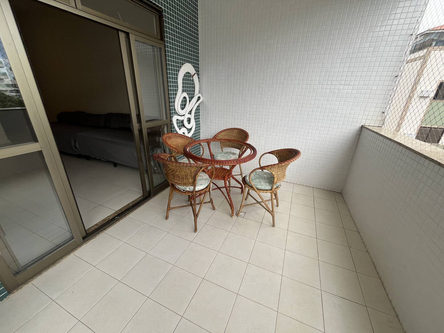 #2042 - Apartamento para Venda em Cabo Frio - RJ