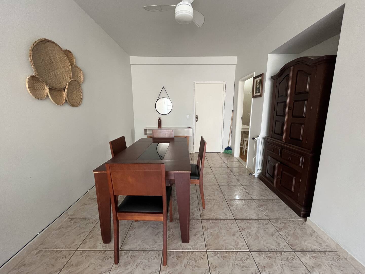 #2460 - Apartamento para Venda em Cabo Frio - RJ