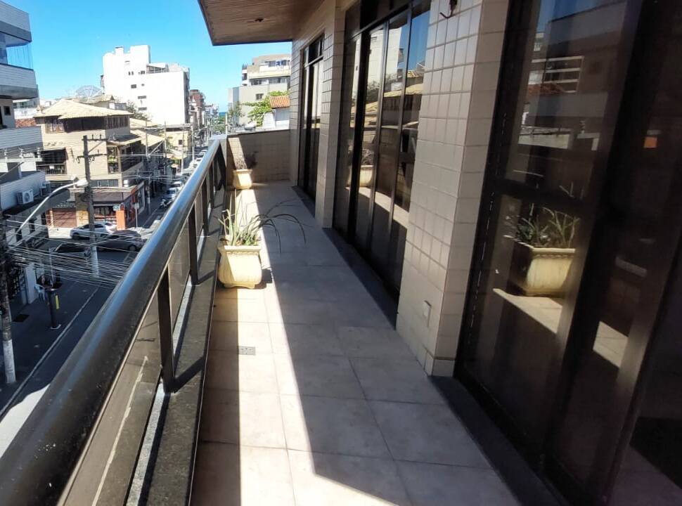 #6015 - Apartamento para Venda em Cabo Frio - RJ