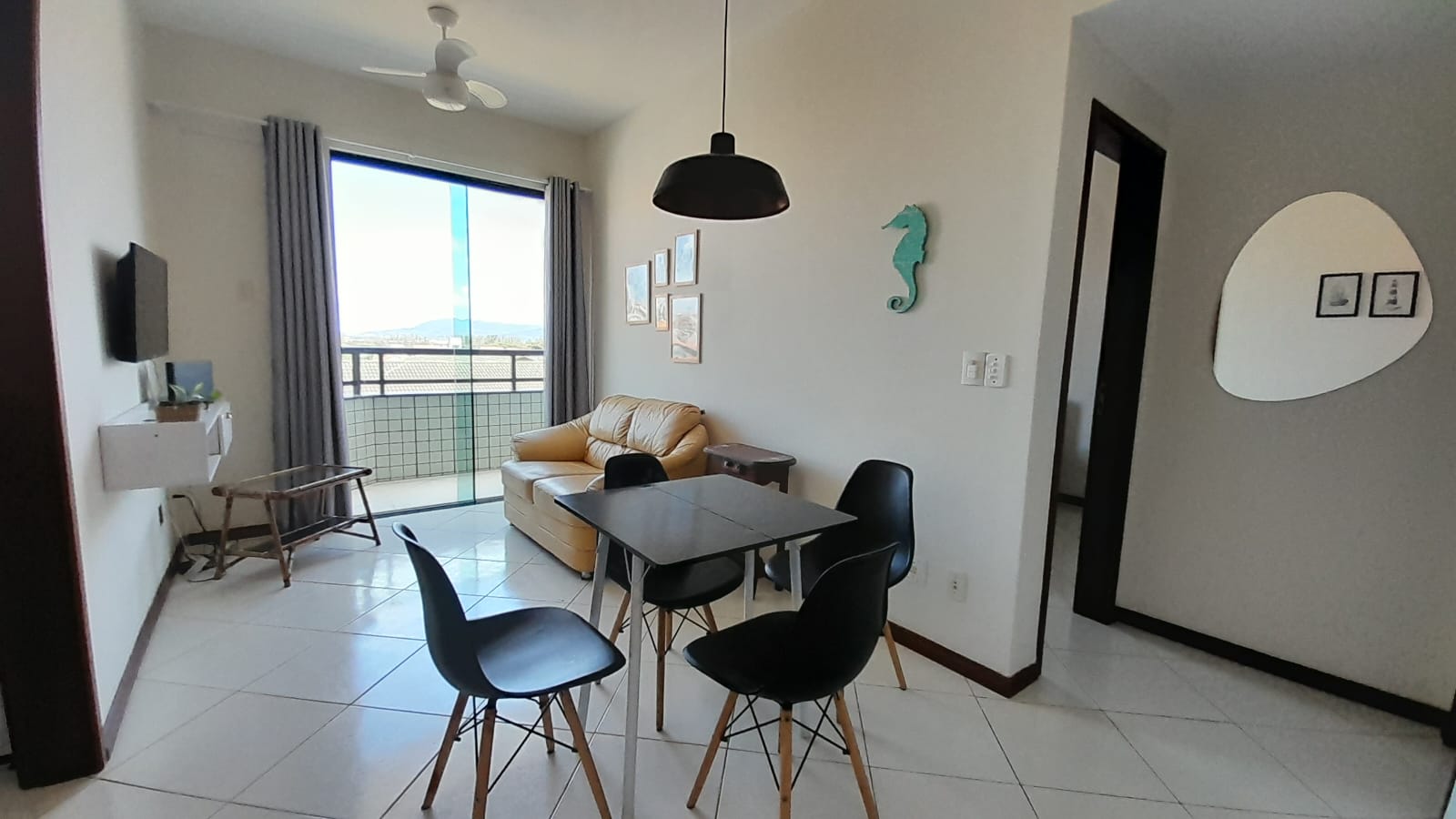 #2598 - Apartamento para Venda em Cabo Frio - RJ