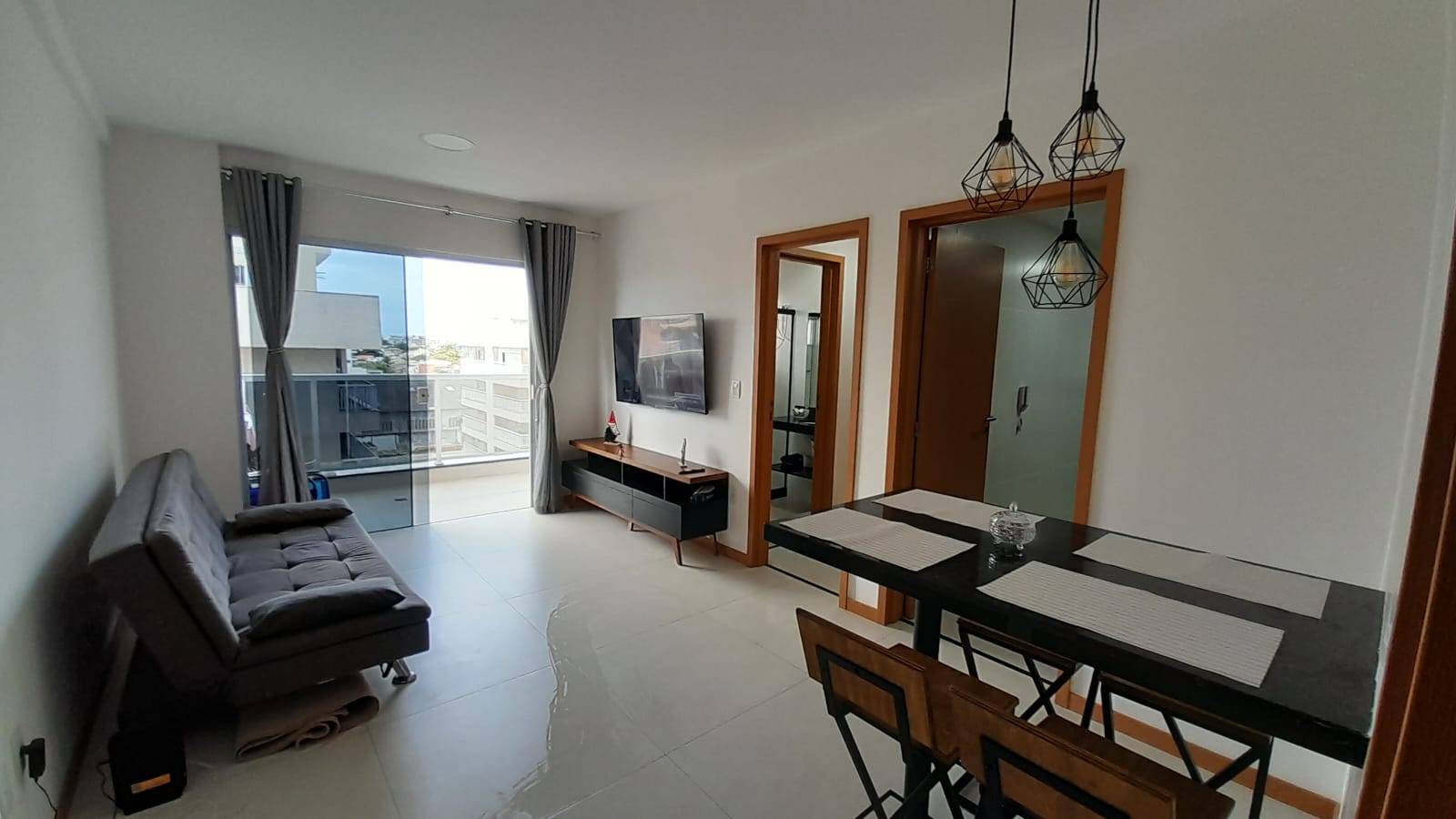 #2034 - Apartamento para Venda em Cabo Frio - RJ
