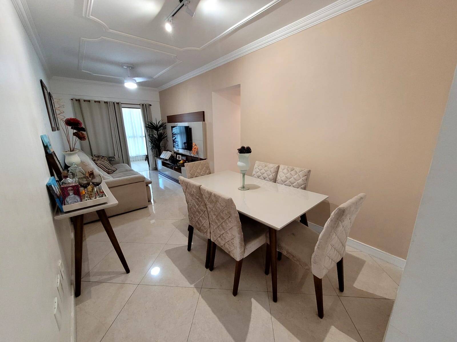 #1641 - Apartamento para Venda em Cabo Frio - RJ