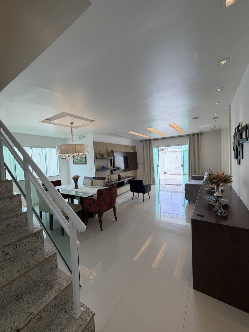 #8006 - Casa para Venda em Cabo Frio - RJ