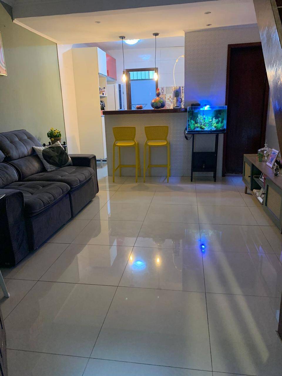 #2481 - Apartamento para Venda em Cabo Frio - RJ