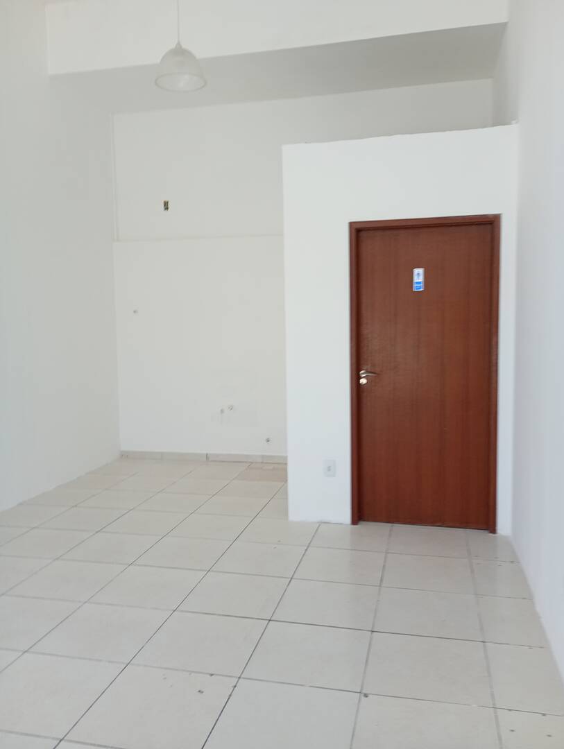 #4127 - Loja para Locação em Cabo Frio - RJ