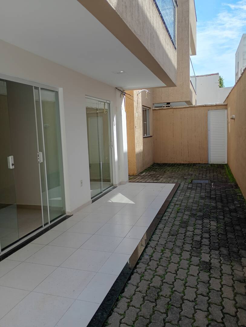 #4132 - Apartamento para Venda em Cabo Frio - RJ