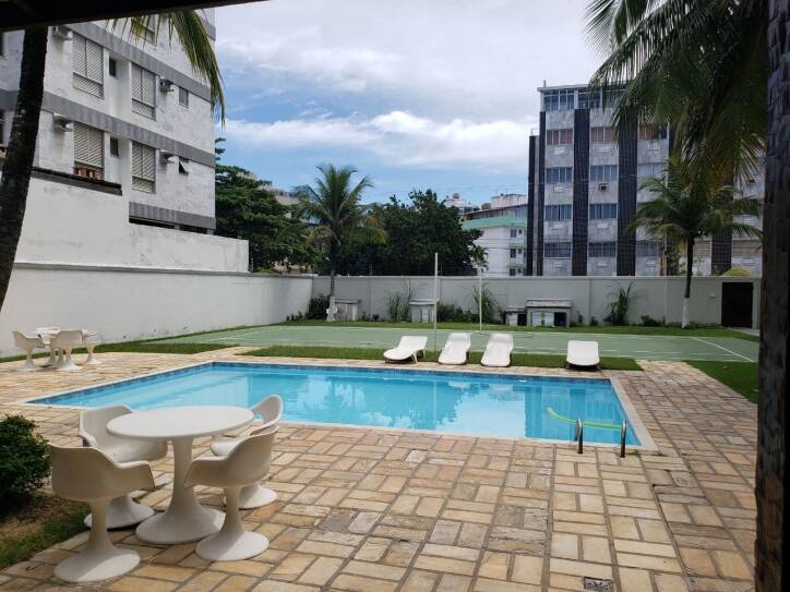 #2106 - Apartamento para Venda em Cabo Frio - RJ