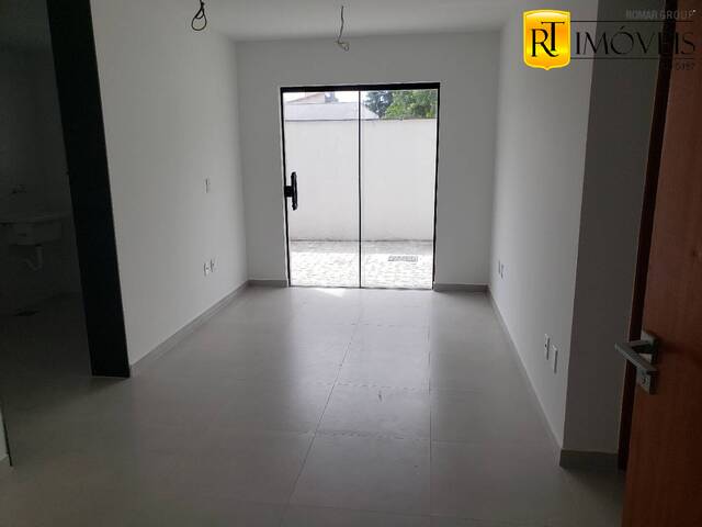 #2705 - Apartamento para Venda em Cabo Frio - RJ - 2