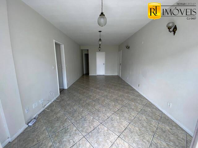 #2008 - Apartamento para Venda em Cabo Frio - RJ