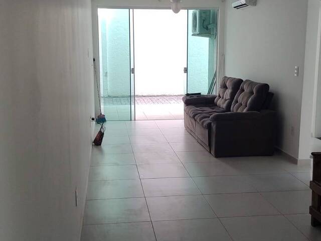 #7045 - Apartamento para Venda em Cabo Frio - RJ - 2