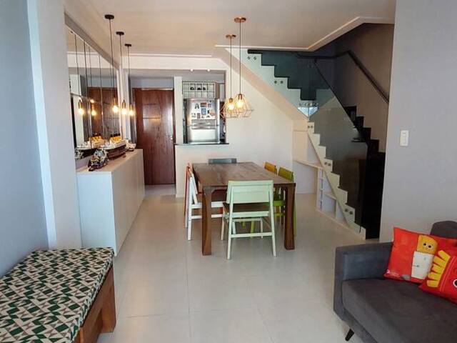 #6011 - Apartamento para Venda em Cabo Frio - RJ - 3