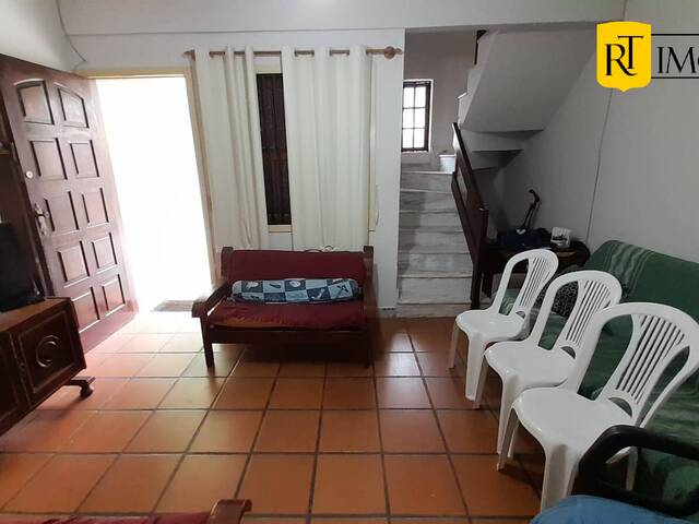 #2013 - Casa para Venda em Cabo Frio - RJ - 2
