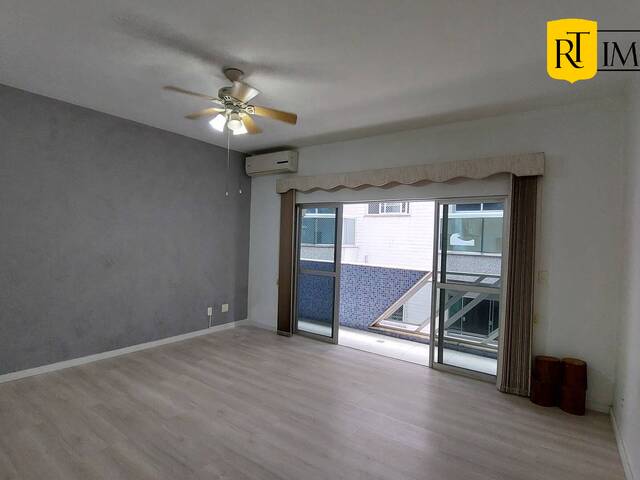 Apartamento para Venda em Cabo Frio - 4