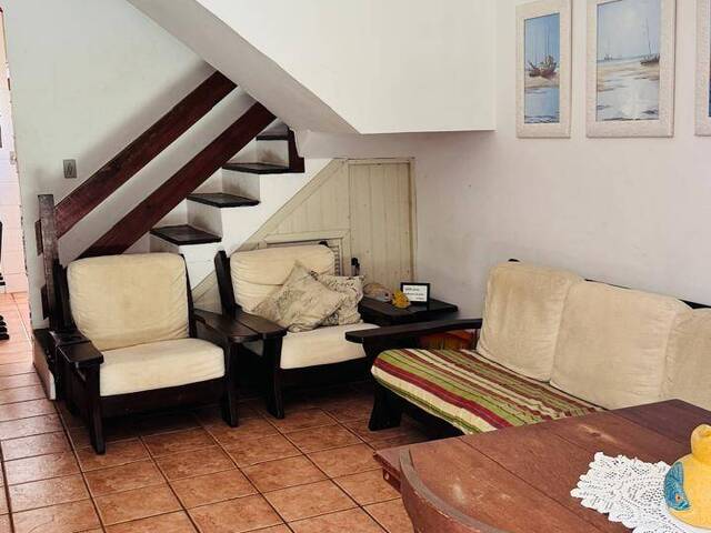 #8005 - Casa para Venda em Cabo Frio - RJ - 2