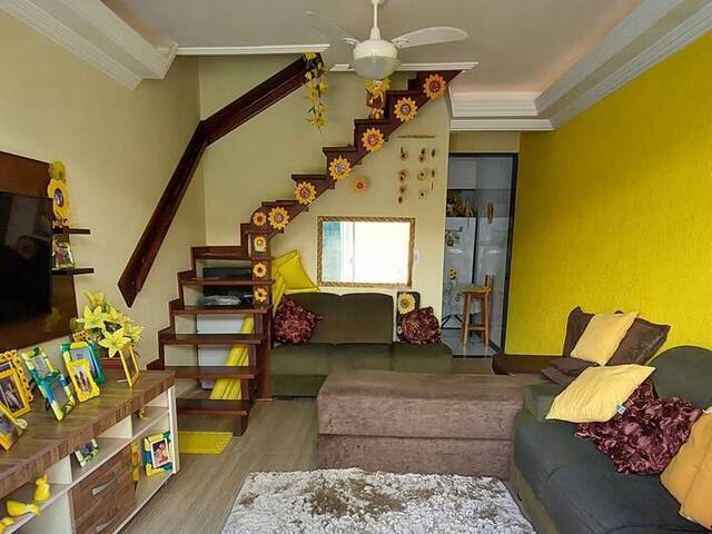 #6052 - Casa para Venda em Cabo Frio - RJ - 2