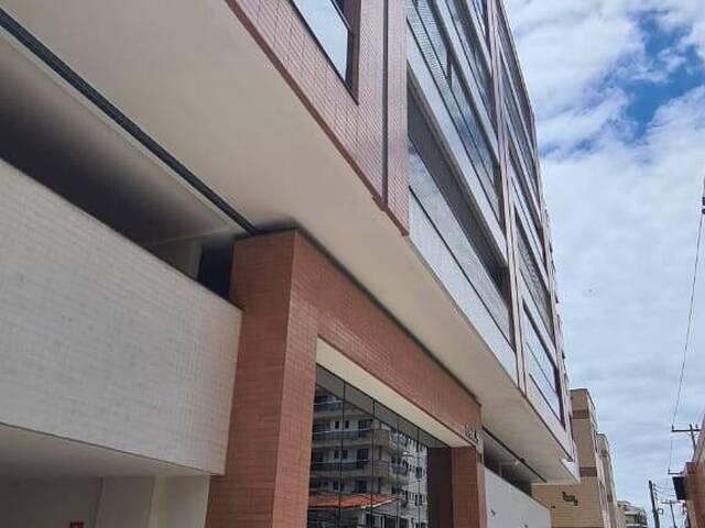 Apartamento para Venda em Cabo Frio - 2