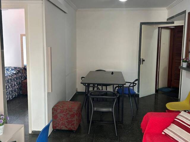 #8010 - Apartamento para Venda em Cabo Frio - RJ - 2