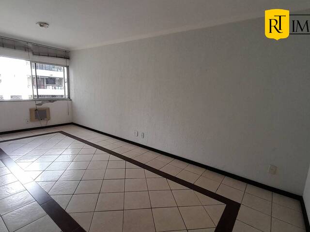 #2550 - Apartamento para Venda em Cabo Frio - RJ - 2