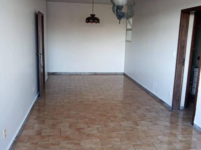 Apartamento para Venda em Cabo Frio - 4