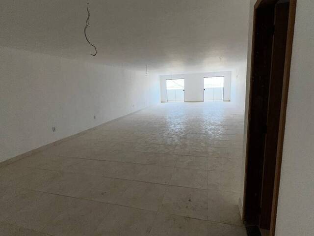 #4135 - Sala para Locação em São Pedro da Aldeia - RJ - 2