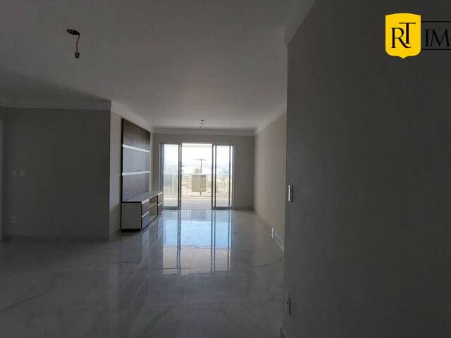 Apartamento para Venda em Cabo Frio - 5