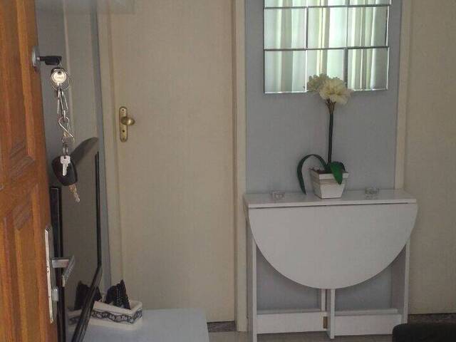 Apartamento para Venda em Cabo Frio - 2