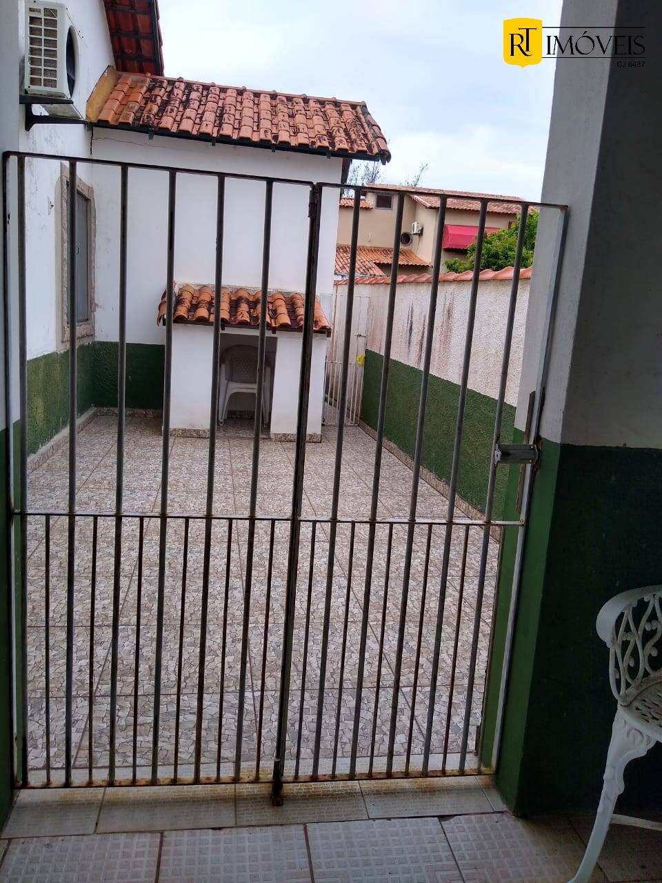 Casa à venda com 3 quartos, 200m² - Foto 10
