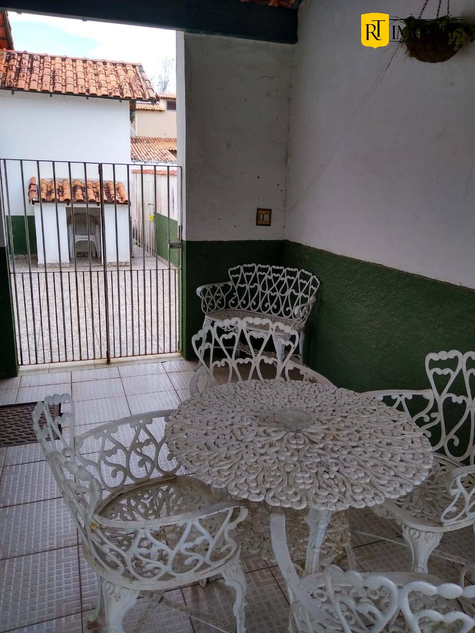 Casa à venda com 3 quartos, 200m² - Foto 11