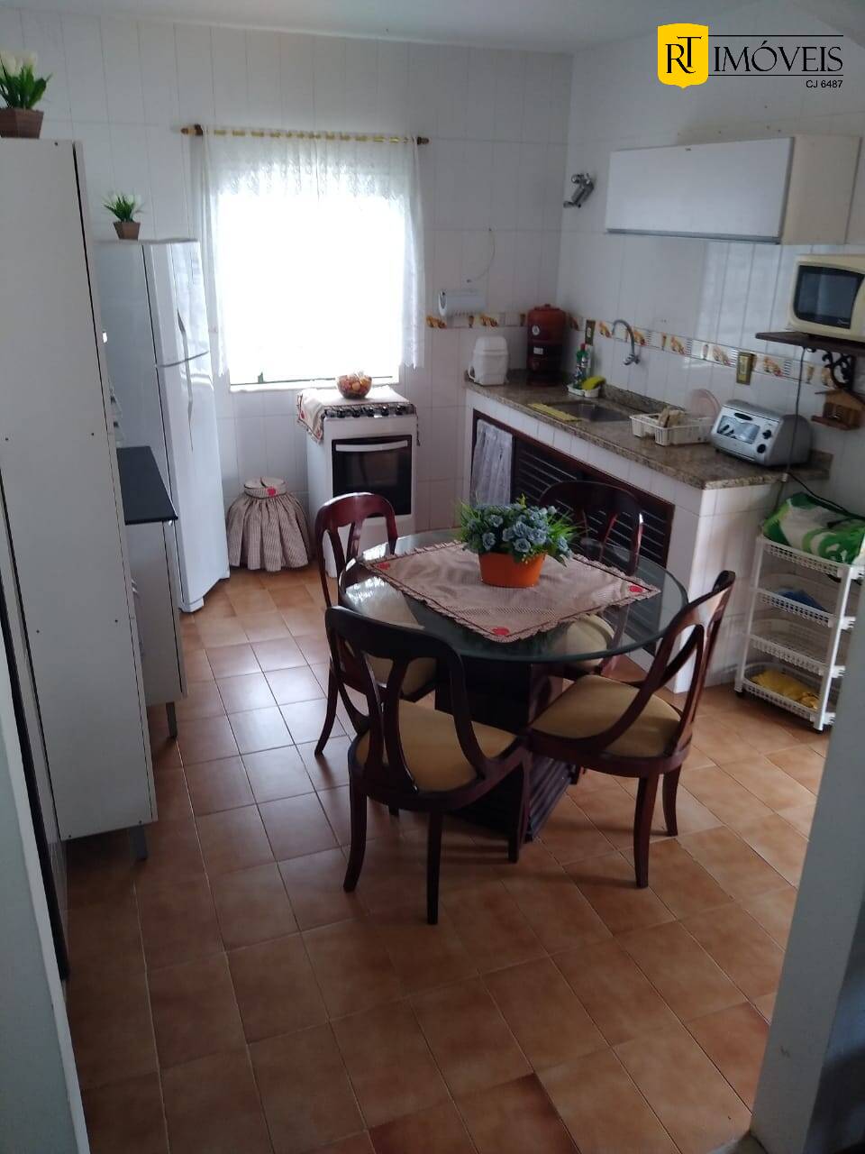 Casa à venda com 3 quartos, 200m² - Foto 8