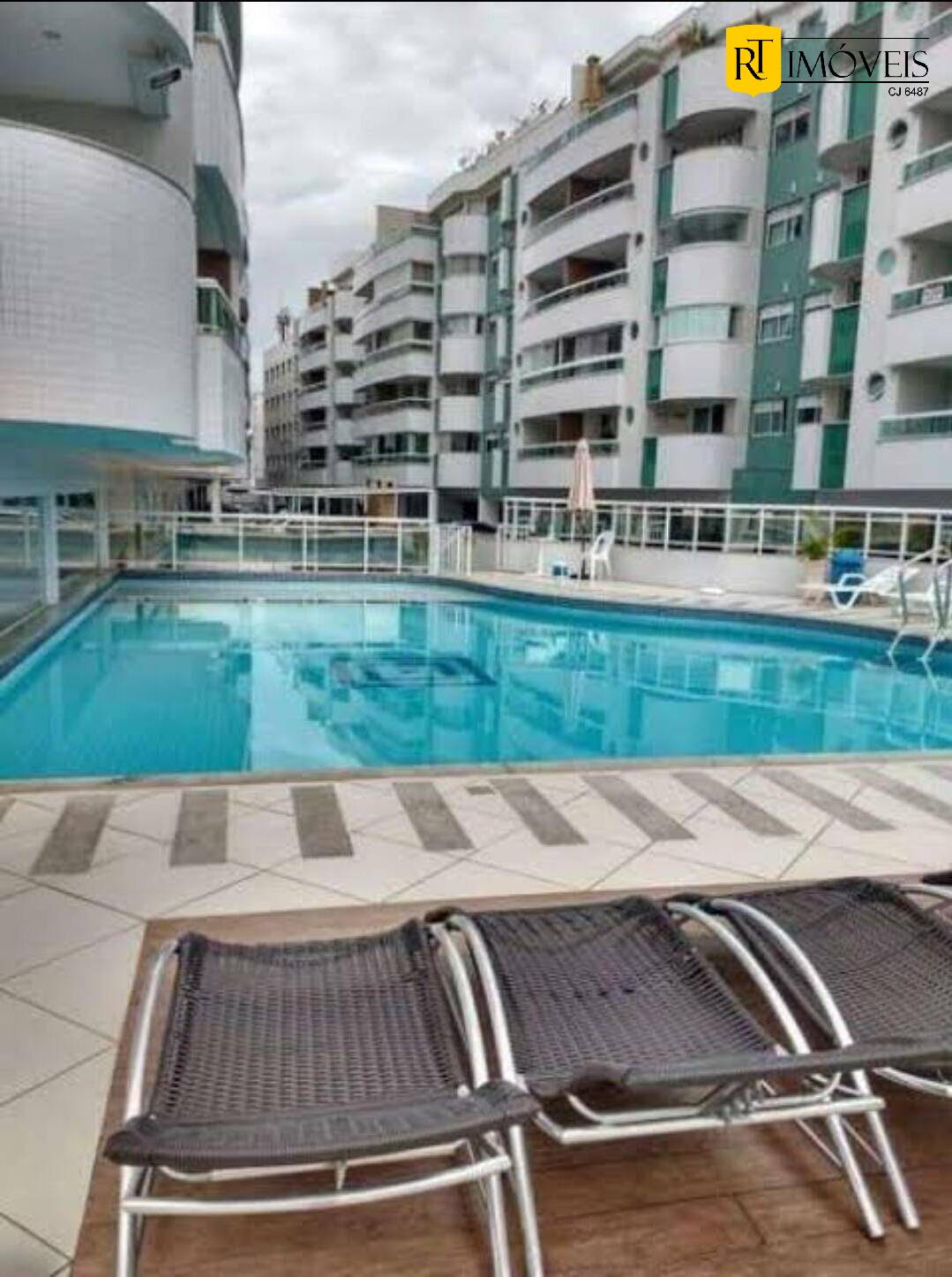 Apartamento para alugar com 2 quartos, 75m² - Foto 2