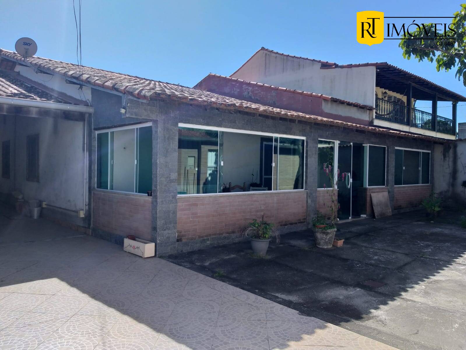 Casa à venda com 3 quartos, 190m² - Foto 1