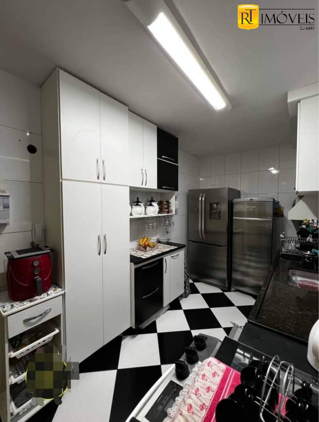 Casa à venda com 2 quartos, 180m² - Foto 12