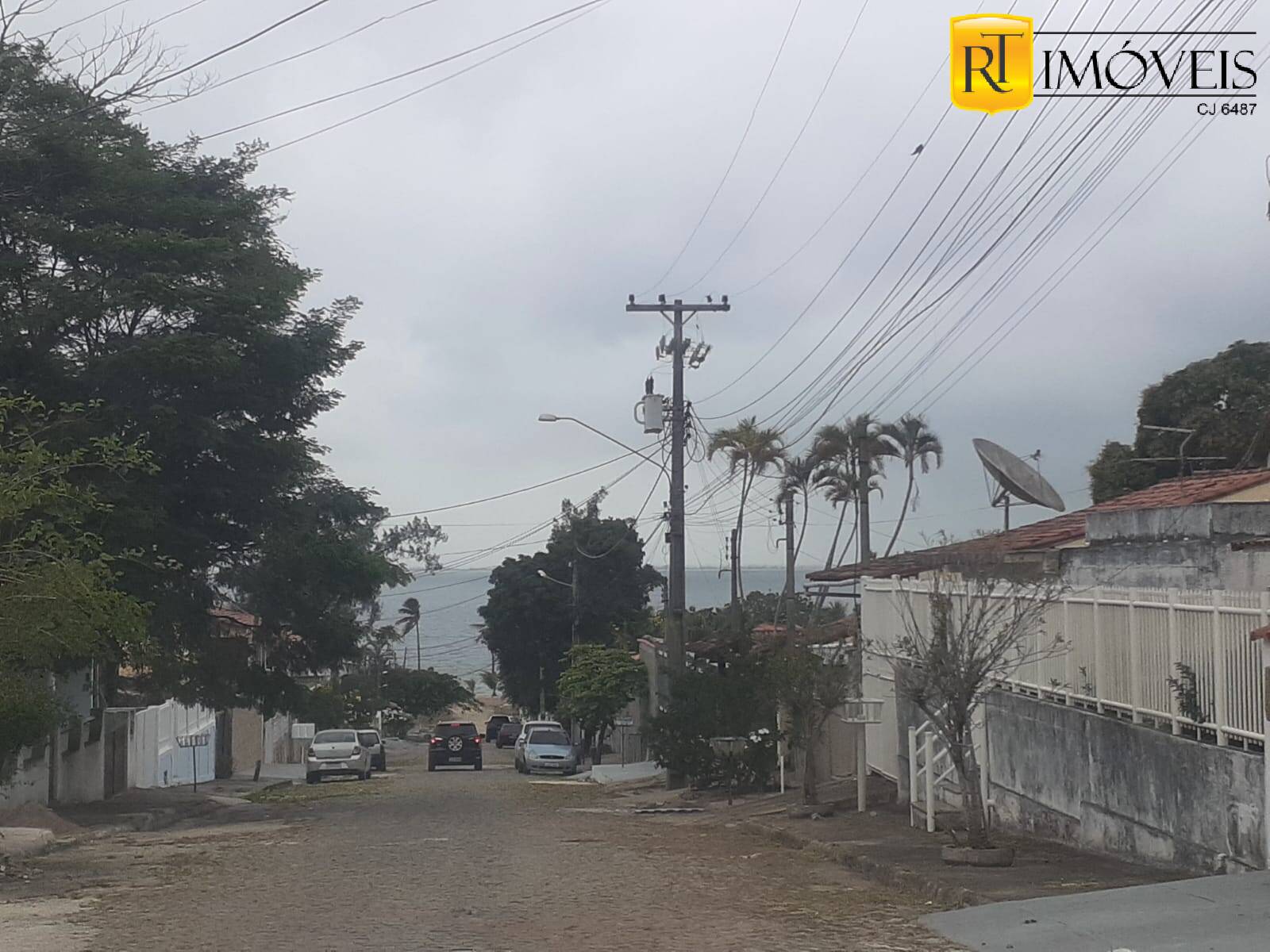 Casa à venda e aluguel com 4 quartos, 263m² - Foto 2