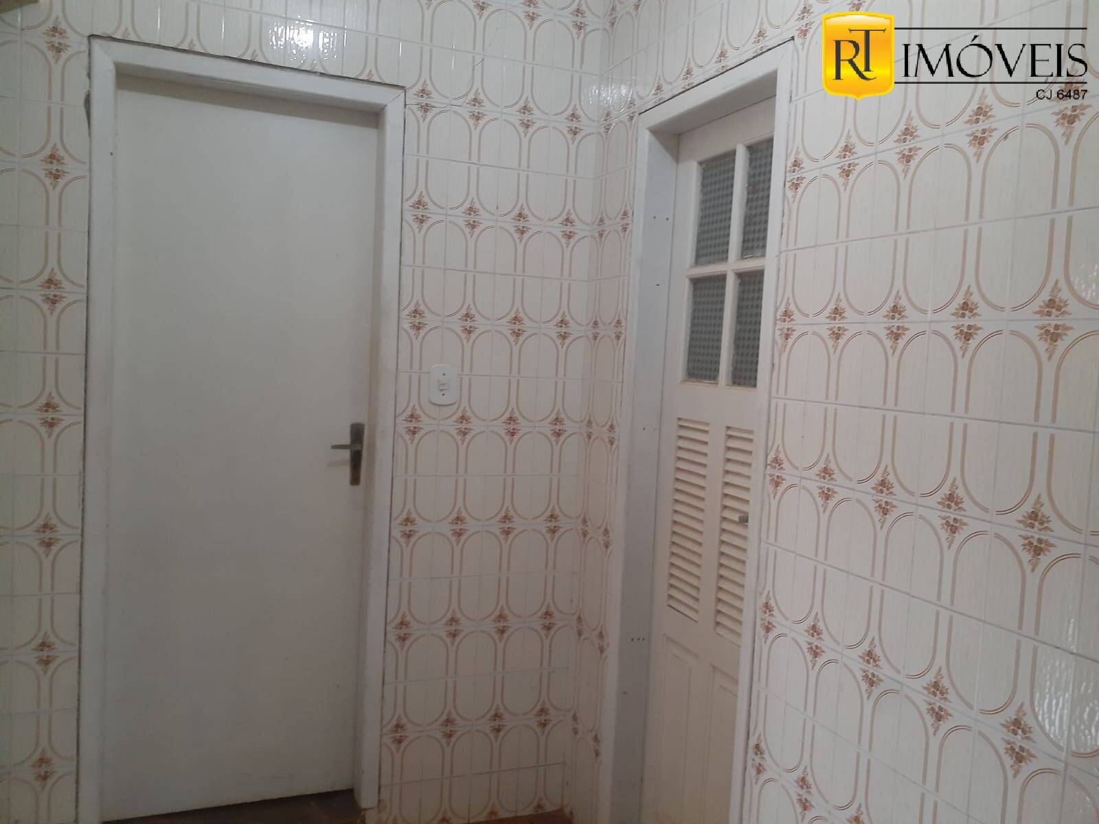 Casa à venda e aluguel com 4 quartos, 263m² - Foto 8