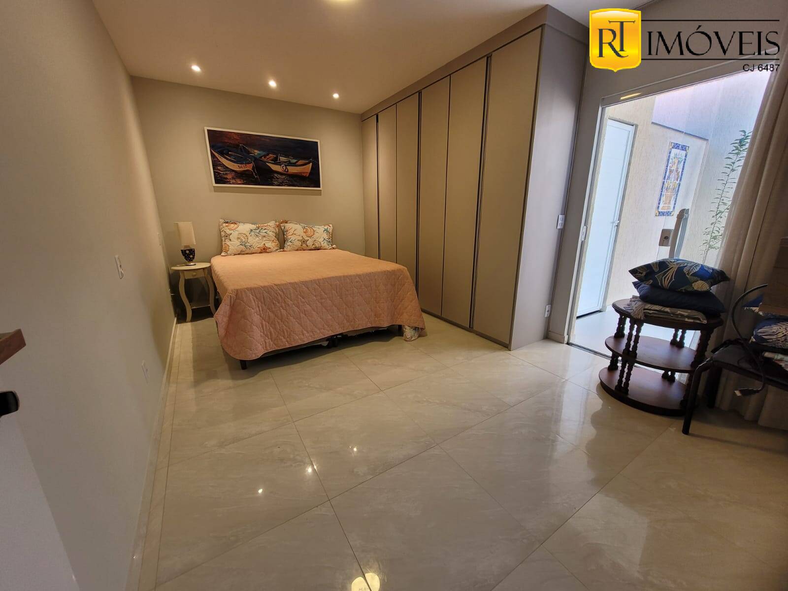 Casa, 4 quartos, 250 m² - Foto 3