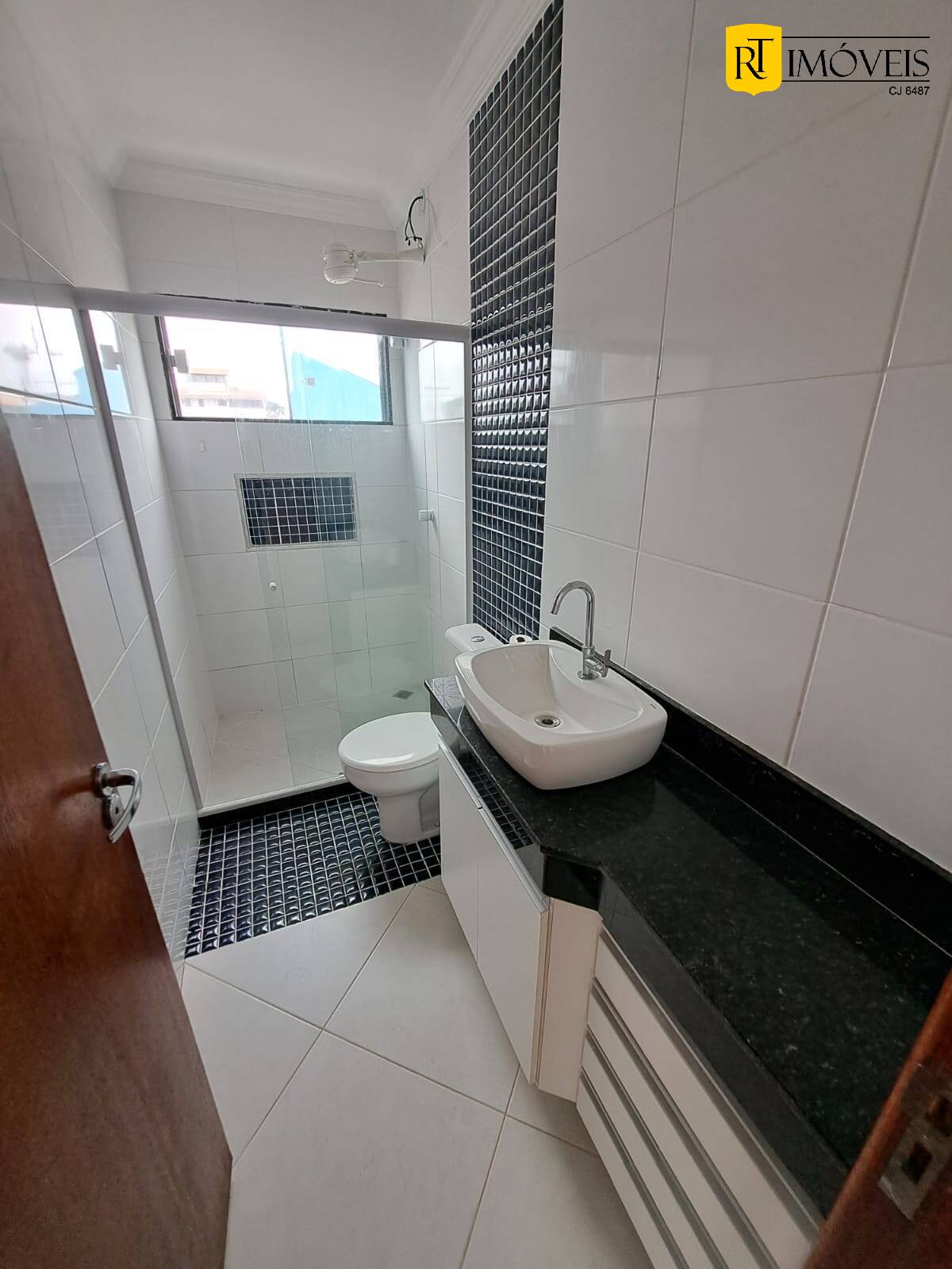 Apartamento para alugar com 2 quartos, 80m² - Foto 17