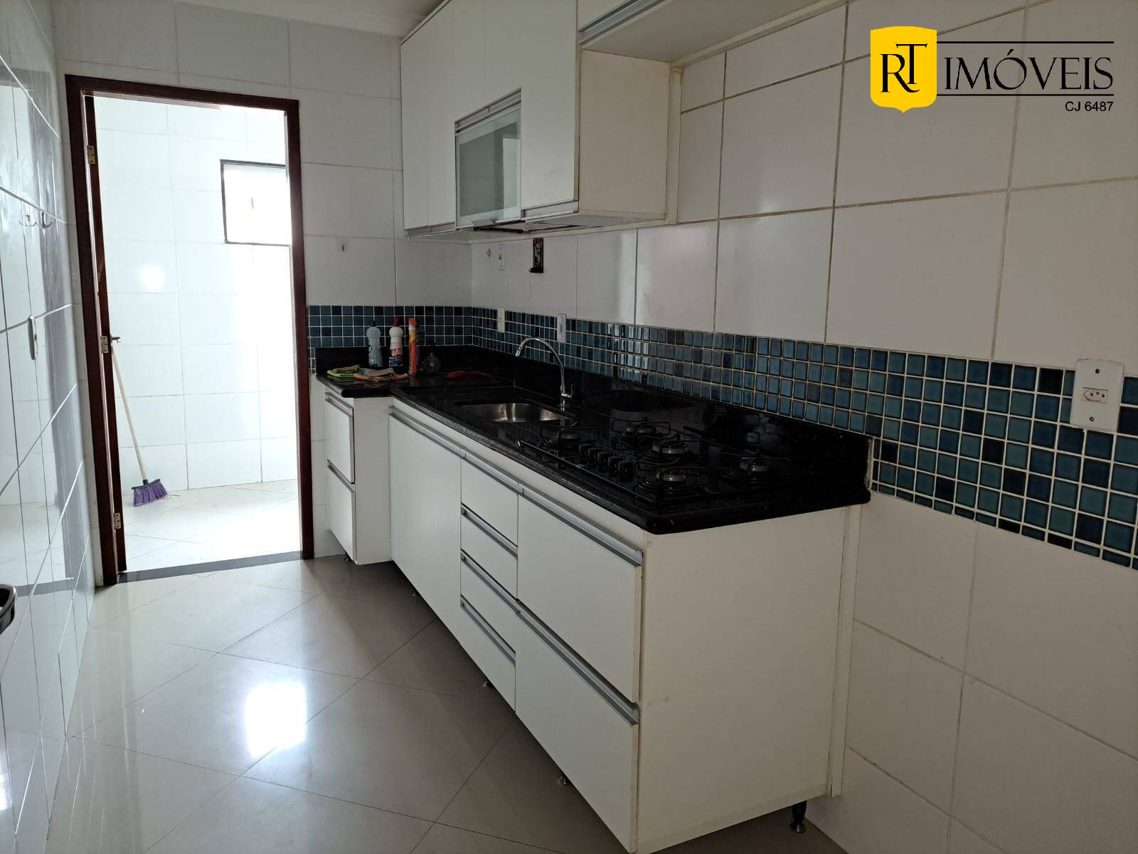 Apartamento para alugar com 2 quartos, 80m² - Foto 3