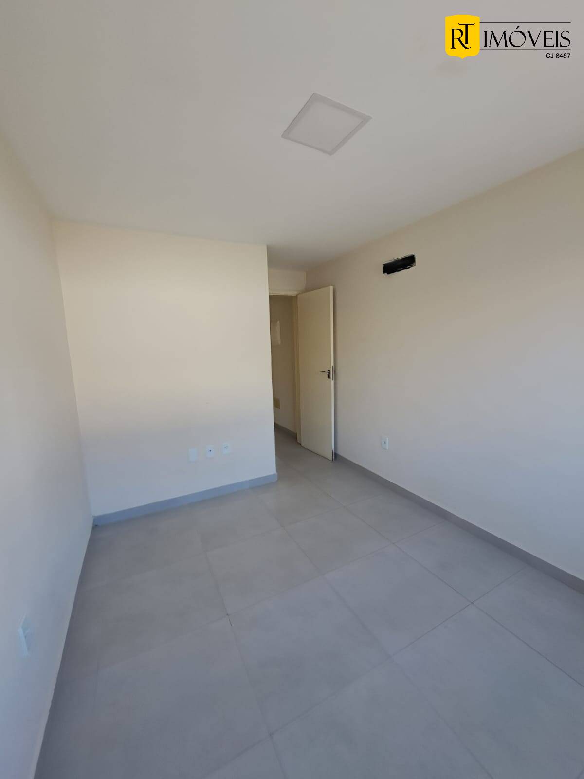 Apartamento para alugar com 2 quartos, 70m² - Foto 4