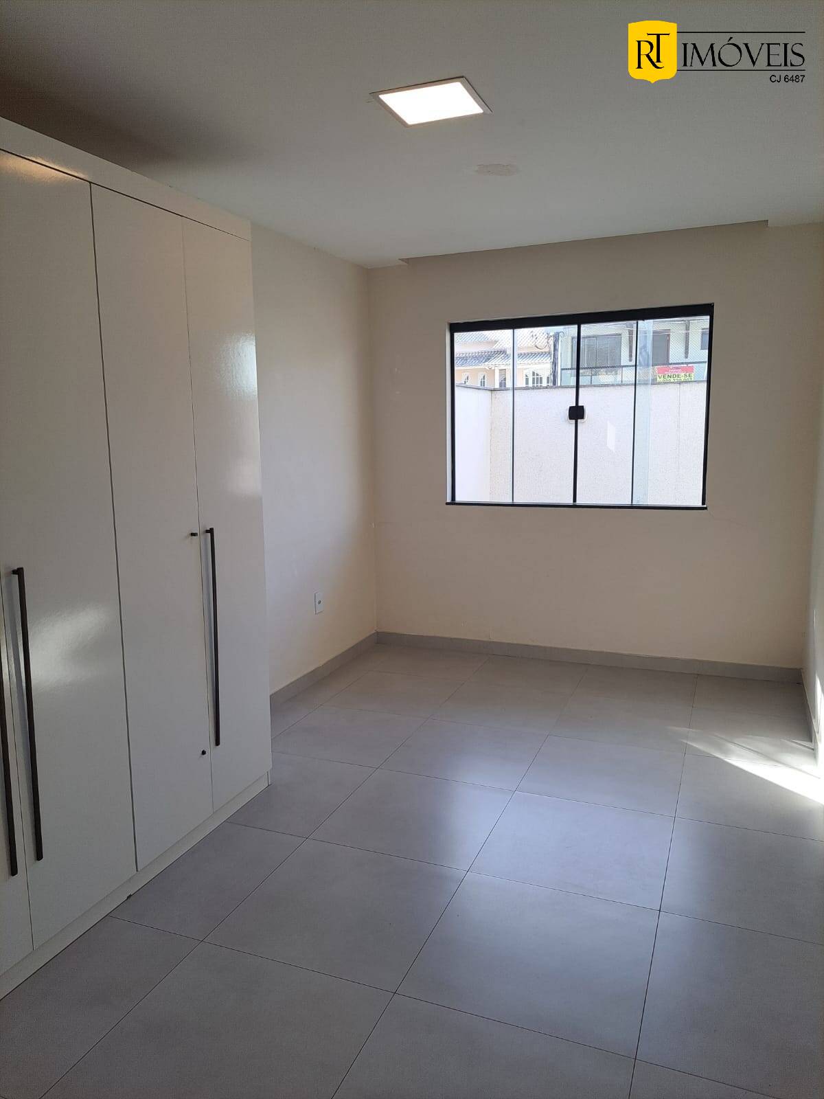 Apartamento para alugar com 2 quartos, 70m² - Foto 13